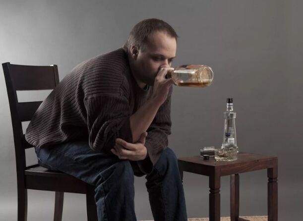 Homem alcoólatra